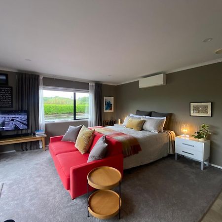 Escape Bed & Breakfast New Plymouth Exterior photo