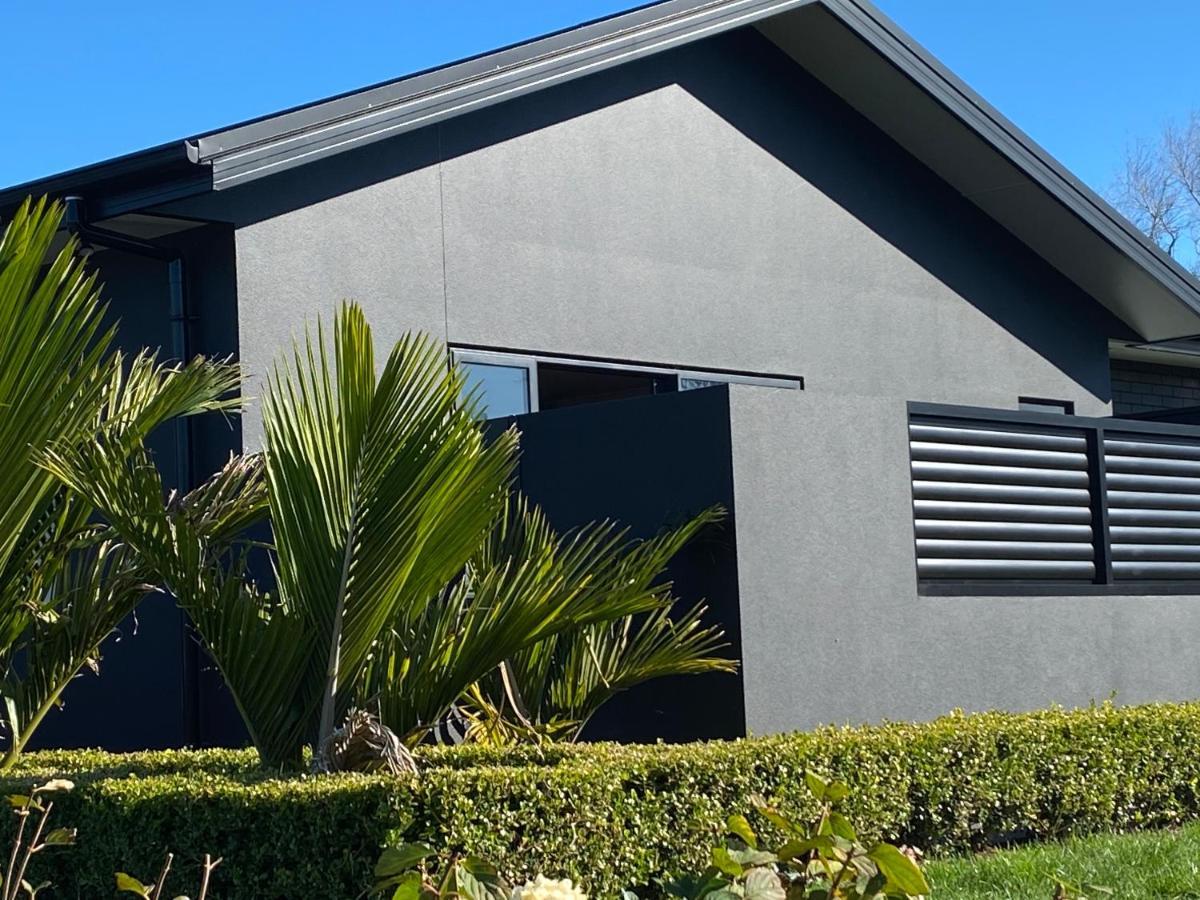 Escape Bed & Breakfast New Plymouth Exterior photo